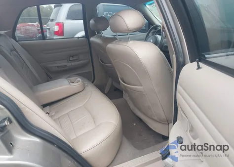 2002 Ford Crown Victoria Lx from USA, damaged, VIN 2FAFP74W82X147092